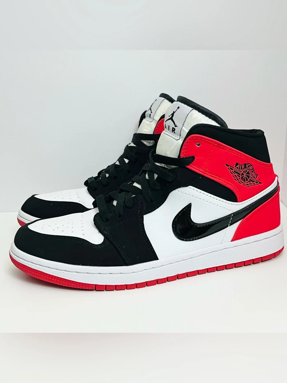 Nike Air Jordan 1 Mid 